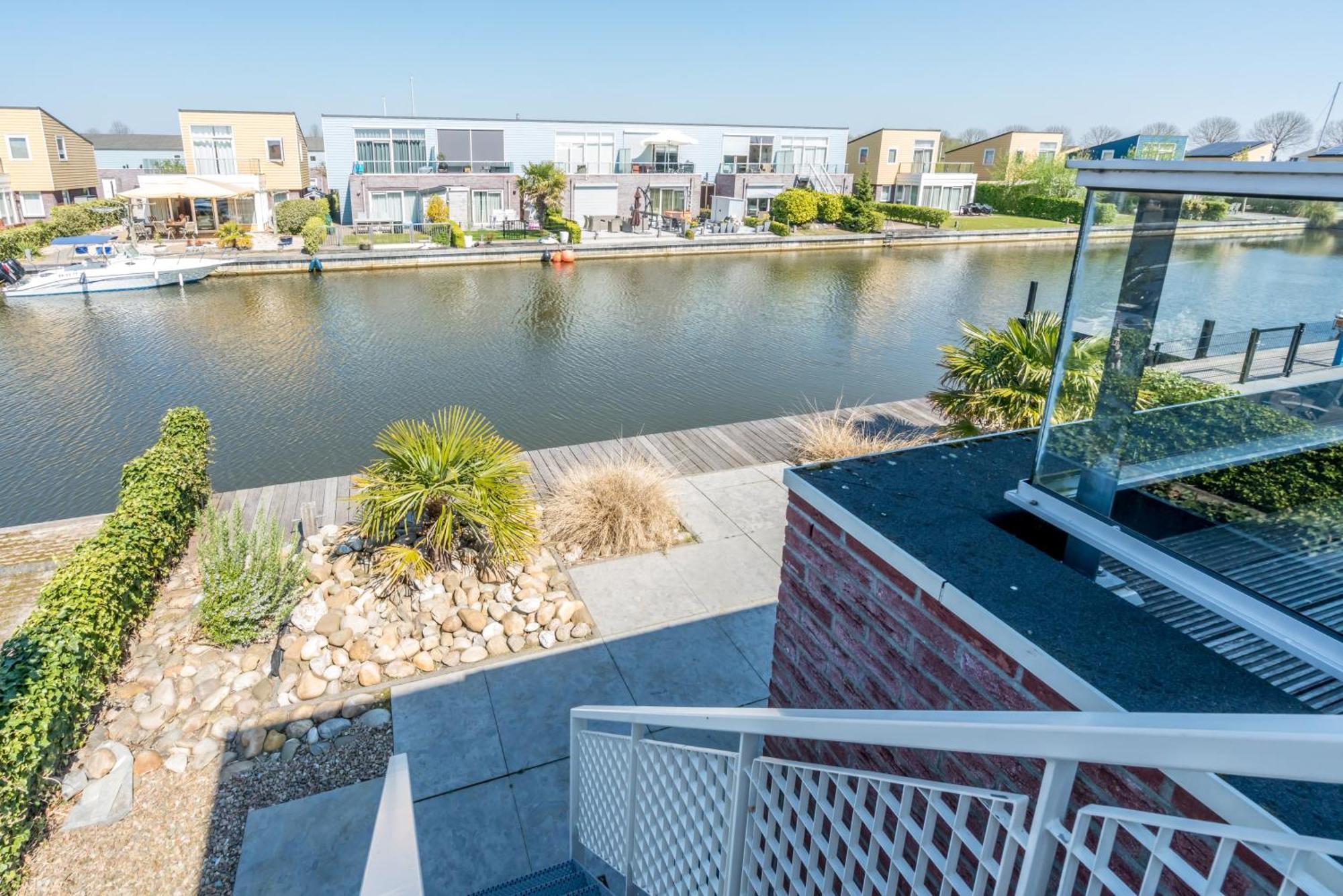 Nautic Rentals - Marinapark Oude-Tonge المظهر الخارجي الصورة